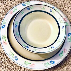 Vtg Tienshan Stoneware Wild Flowers dishware set